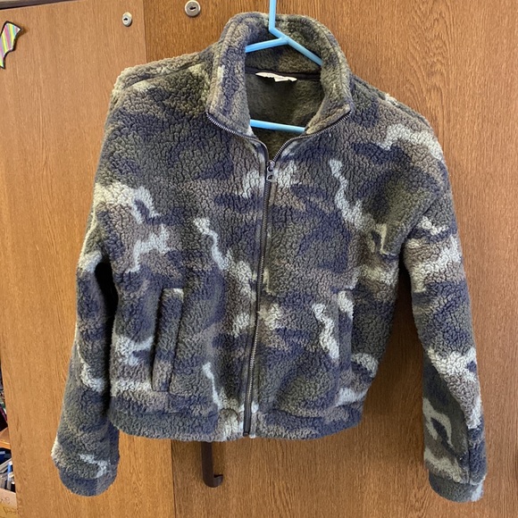 American Eagle Cropped Camp Sherpa - Picture 4 of 4